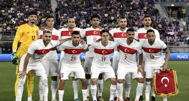 A Milli Futbol Takımı'nın EURO 2024'te  26 Kişilik Kadrosu Resmen Açıklandı.