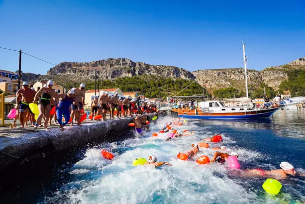 Likya Kaş Kültür Sanat Festivaline  ‘Megisti-Kaş Swim Race’e, 20 Ülkeden 175 Sporcu Katıldı