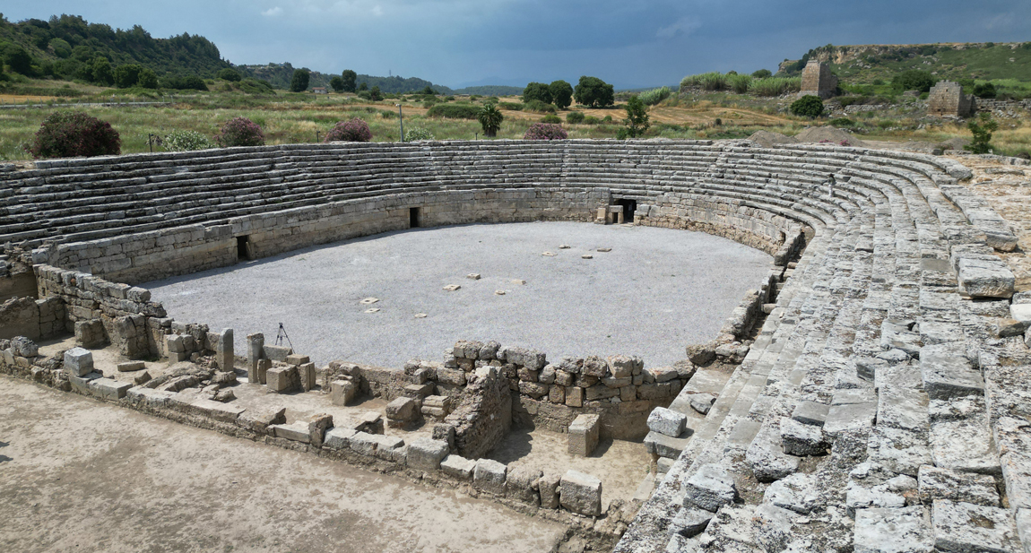  Perge Antik Kenti Stadyumunun 5 Bin Kişilik Kısmı Açıldı 