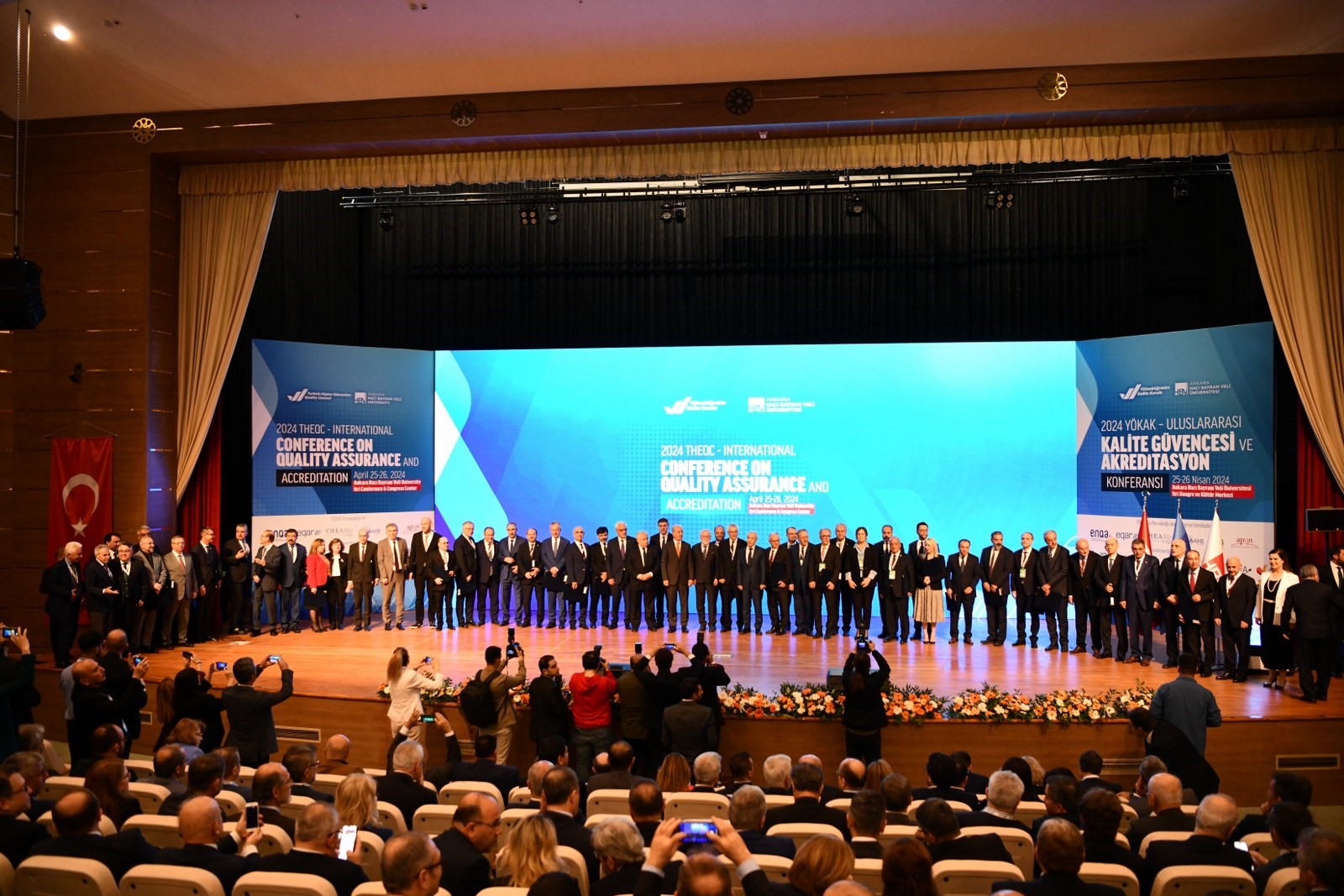 Akdeniz Üniversitesi,“Kurumsal Akreditasyon Programı” kapsamında tam akreditasyon almaya hak kazandı.