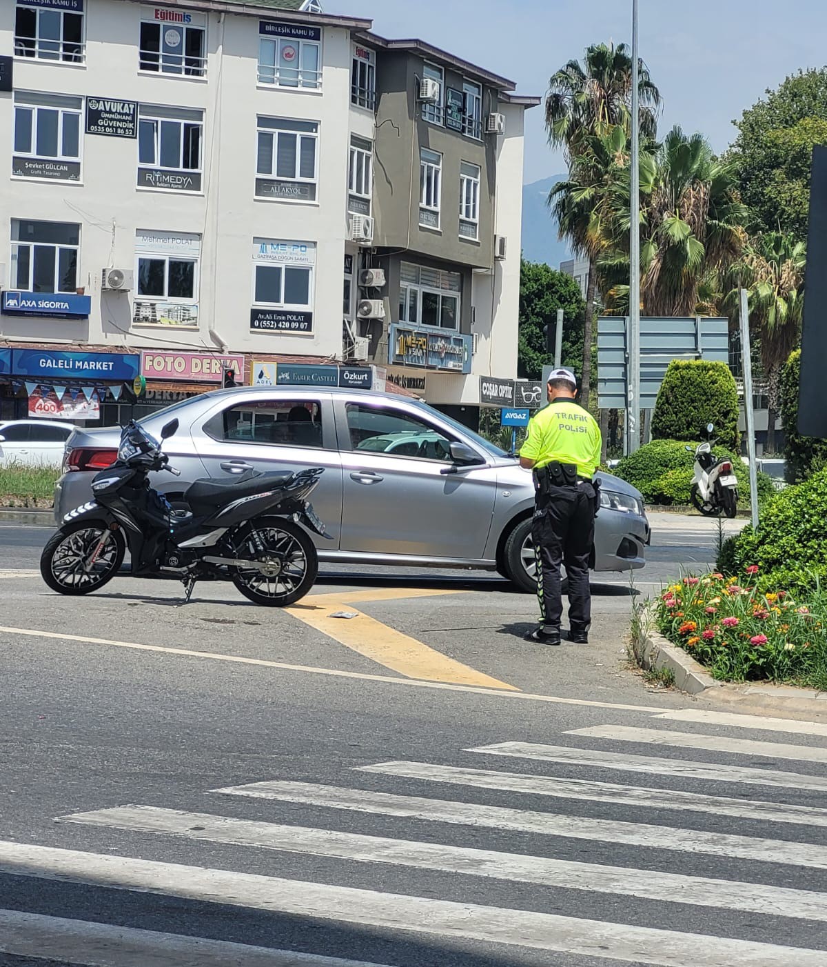  Antalya’nın Gazipaşa İlçesinde Otomobil ile Motosikletin Çarpıştı : 1 Yaralı 