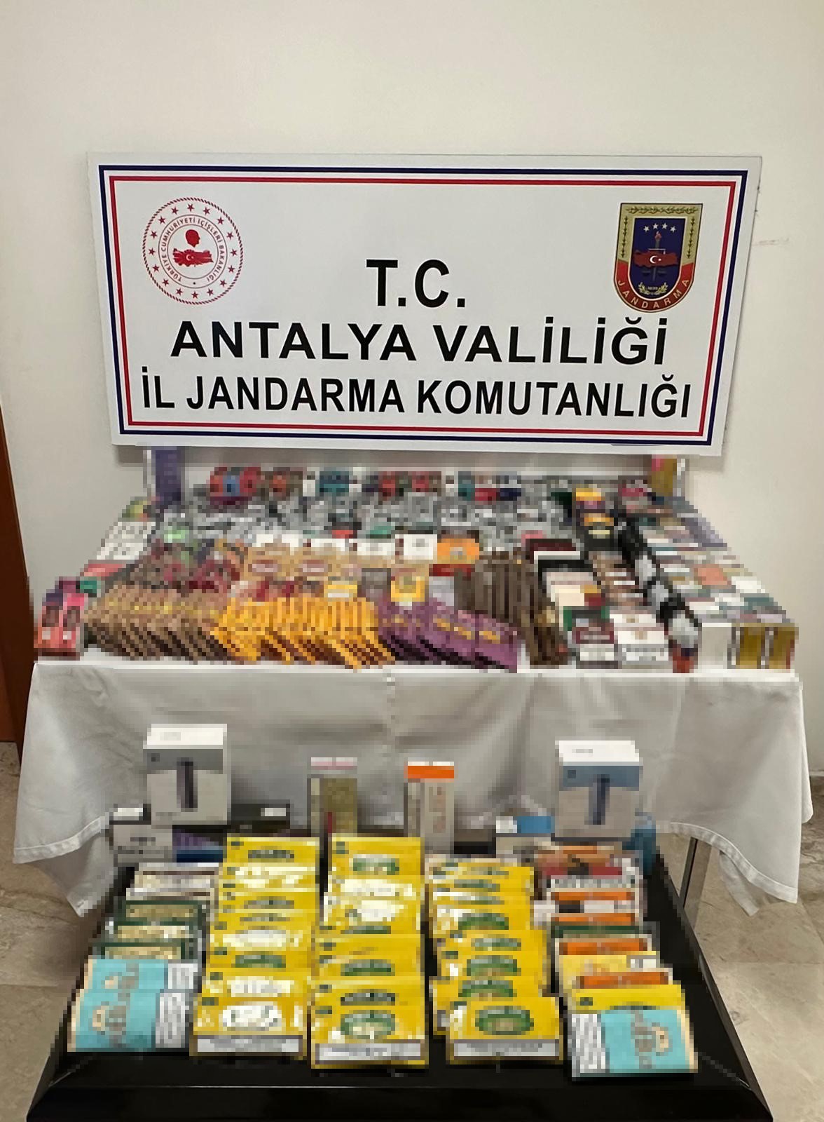 Antalyanın Manavgat ilesinde  kaçak tütün ve sigara operasyonu