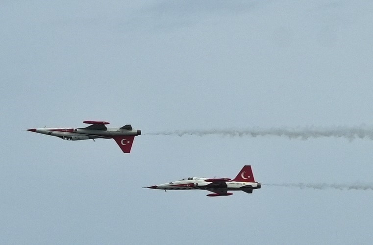 Türk Yıldızları Antalya'da Ata'ya saygı için uçacak