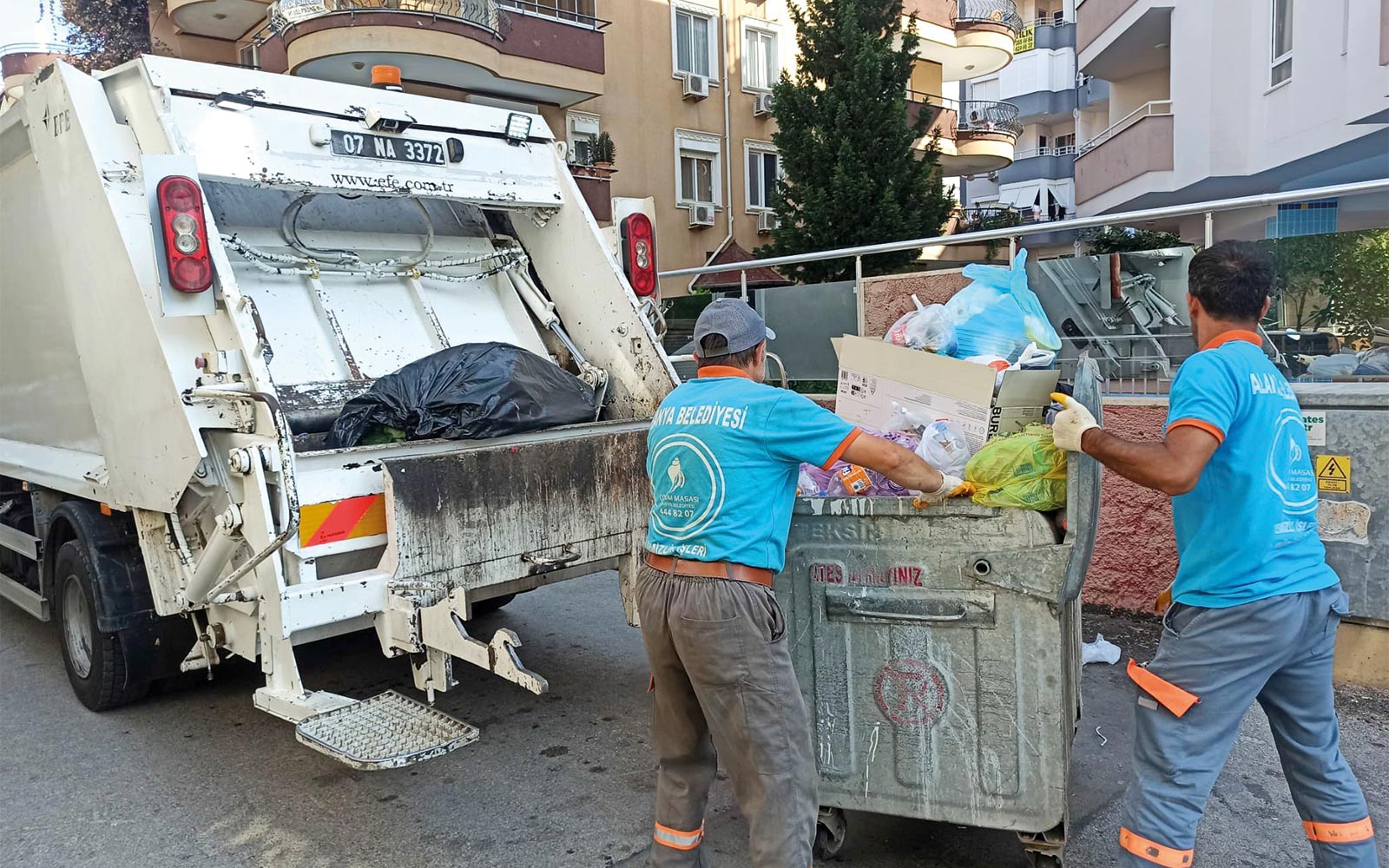  Alanya Belediyesi Temizlik İşleri Müdürlüğü Ekipleri Kurban Bayramı Boyunca 5 Ton Atık Topladı