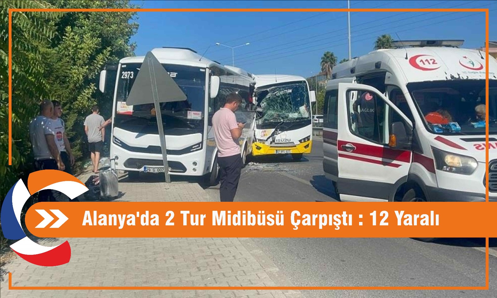 Alanya'da 2 Tur Midibüsü Çarpıştı : 12 Yaralı 