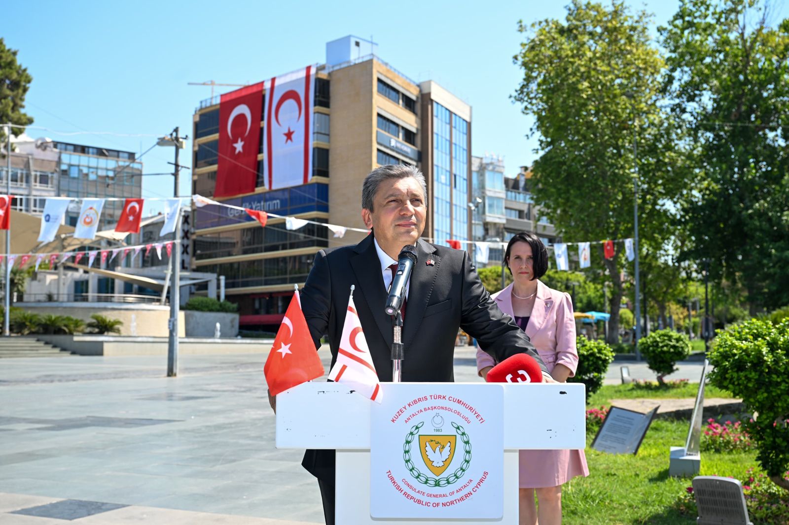 Kıbrıs Barış Harekâtı’nın 50. yıldönümü Antalya'da Cumhuriyet Meydanı’nda Düzenlenen Törenle Kutlandı