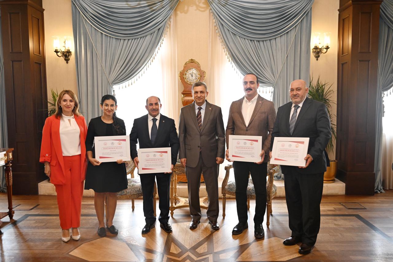 Antalya Engelli Vatandaşlara Sunulan Hizmetlerin Erişilebilirliğini Artırmaya Yönelik Çalışmalarıyla Türkiye Birincisi Oldu