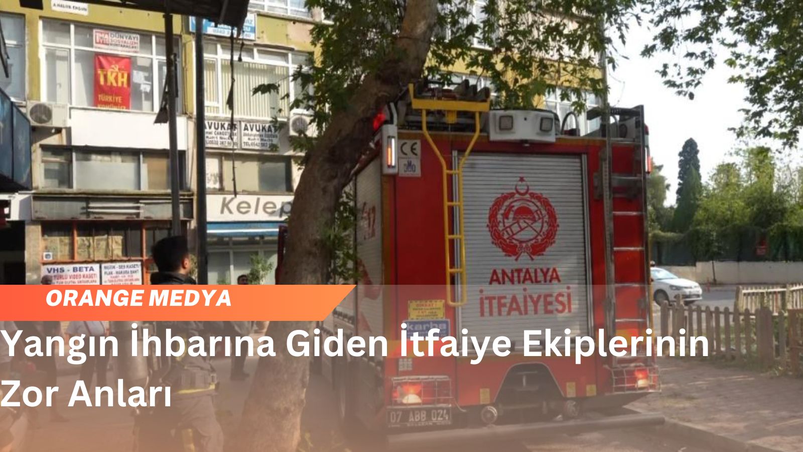 Yangın İhbarına Giden İtfaiye Ekiplerinin Zor Anları