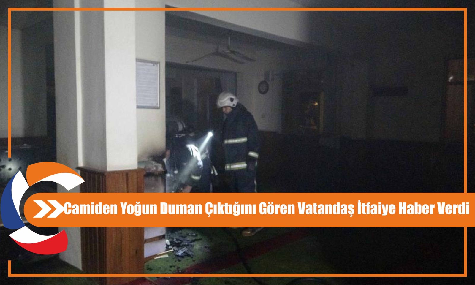 Camiden Yoğun Duman Çıktığını Gören Vatandaş İtfaiye Haber Verdi