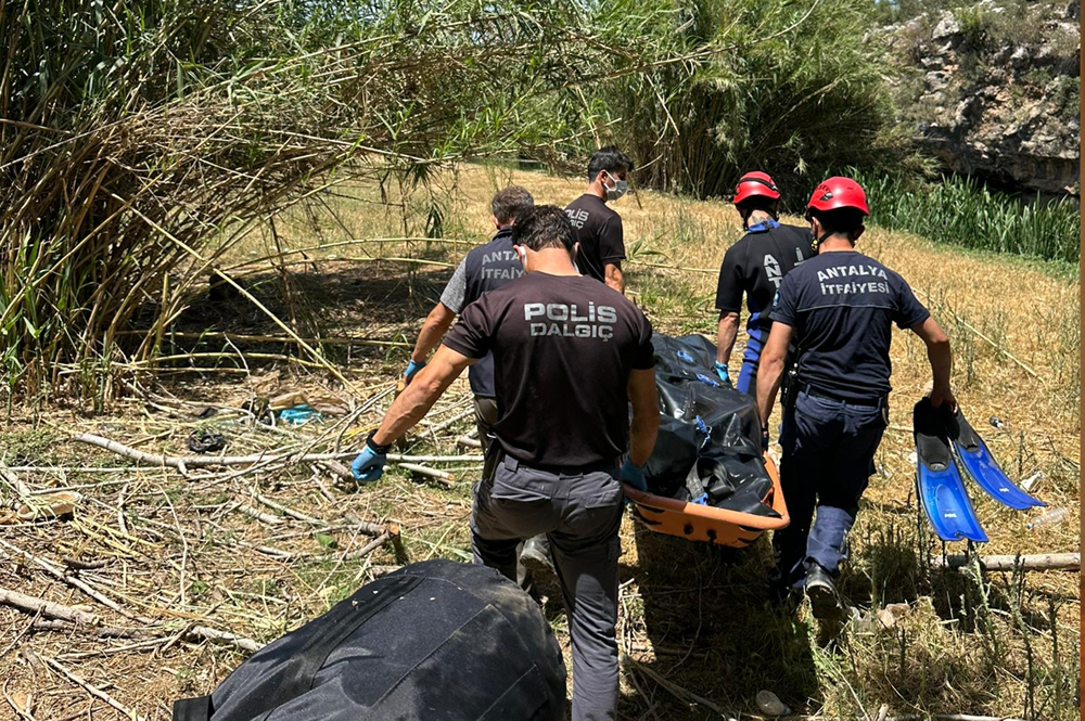 Antalya Düden Çayı’nda erkek cesedi bulundu