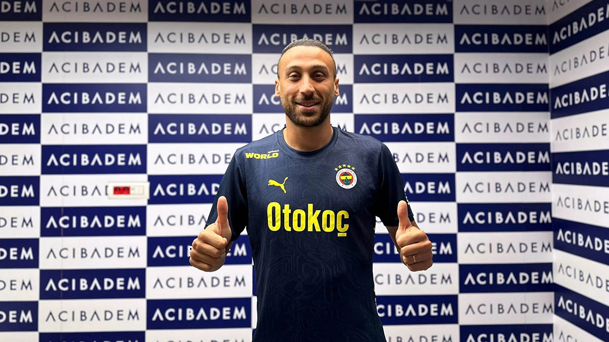  Beşiktaş ile Sözleşmesi Biten Cenk Tosun Fenerbahçeye Transferini Açıkladı