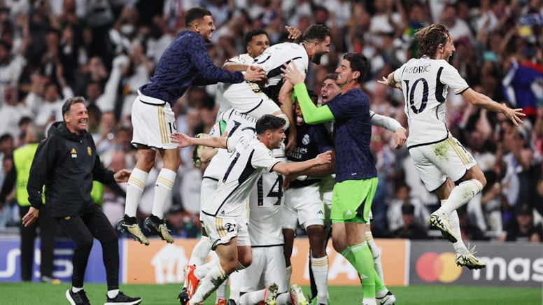  Real Madrid, son anlarda 3 dakika içinde attığı 2 golle 2-1 kazanarak finale yükseldi.