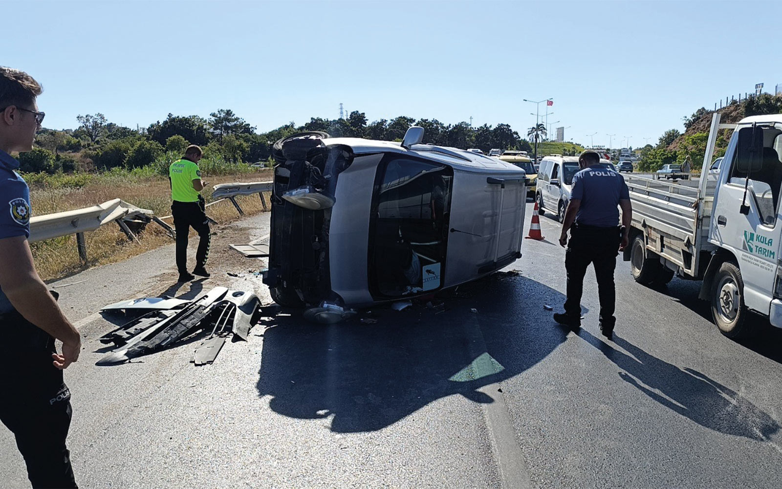 Antalyanın Manavgat İlçesindeki Trafik Kazasında : 1 Yaralı