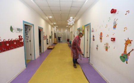 Kepez Belediyesi'ne bağlı Kreş ve Gündüz Bakım Evleri Ara Tatilde Dezenfekte Edildi.