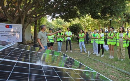 Büyükşehir’den gençlere çevre dostu istihdam Güneş Okulu projesinde sona gelindi.