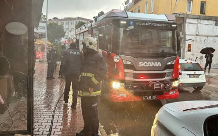 ANTALYA'da bir restoranda bulunan çay kazanında başlayan yangın, bacaya da sıçradı.