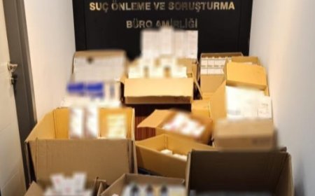 ANTALYA'da, polis tarafından bir depoda gerçekleştirilen aramada, 5 bin 105 kutu ilaç ele geçirildi.