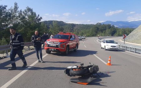 Antalya'da yunus polisi trafik kazasında hayatını kaybetti