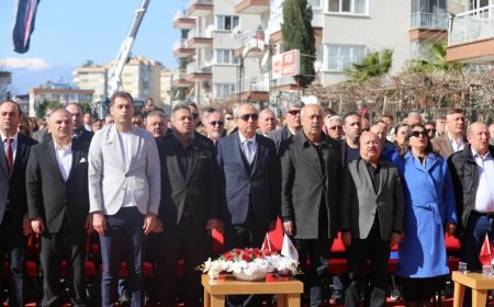 Kepez Belediyesi örnek bir park ve çevre düzenlemesiyle halkın hizmetine sunuldu.