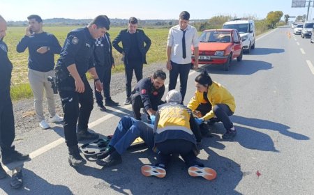 Otomobil ile Çarpışan Motosiklet Sürücüsü 50 Metre Sürüklenerek Yaralandı