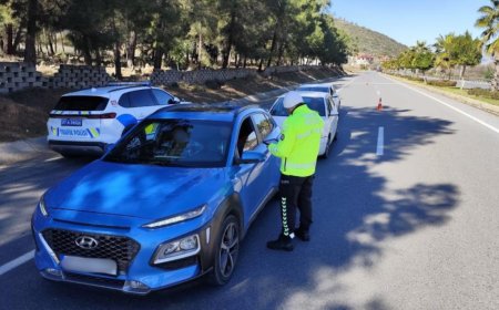 Antalya'da 1 haftalık trafik denetimlerinde 63 bin araç kontrol edildi, 15 bin sürücüye ceza kesildi