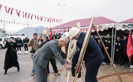 Türkiye Cumhuriyeti’nin kurucusu Mustafa Kemal Atatürk'ün Alanya'ya gelişinin 90'ıncı yıl dönümü törenle kutlandı.