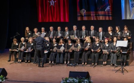 Manavgat Belediyesi Türk Sanat Müziği (TSM) Korosu, kültür ve sanat buluşmaları kapsamında Atatürk Kültür Merkezi’nde unutulmaz bir konser verdi.