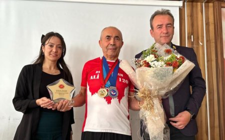 Demir Adam’dan öğrencilere tavsiye: "Asla pes etmeyin