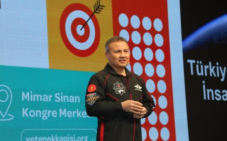 Alper Gezeravcı: 'Ay'a İniş Yapacak 6. Ülke Olmayı Planlıyoruz