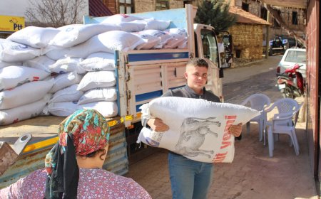 Büyükşehir Belediyesinden üreticilere süt yem desteği.