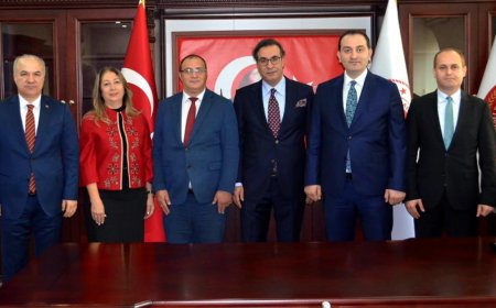 Antalya Adliyesi'nde Yeni Görev Devir Teslimi Yapıldı