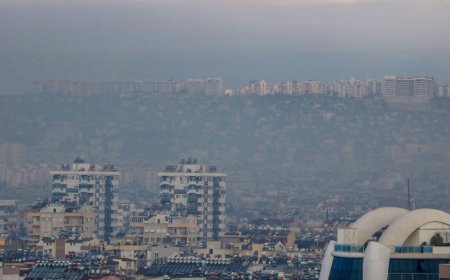 ANTALYA'da 2024 yılının 204 gününde hava kirliliği normal değerlerin üzerinde seyretti.