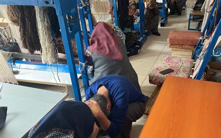 ANTALYA Korkuteli Sevim Cevat Soyiç Halk Eğitim Merkezinde deprem tahliye tatbikatı yapıldı