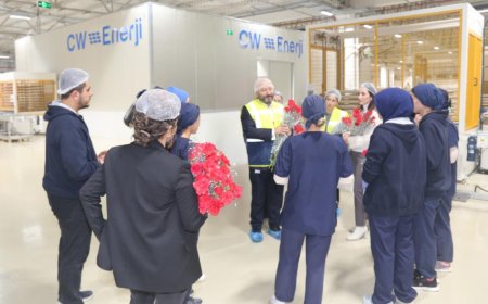 Enerjinin kadın çalışanları geleceği aydınlatıyor