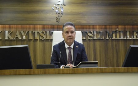 Antalya Büyükşehir Meclisi'nde Trafik Sorunu Tartışıldı