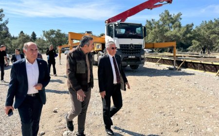 Tekirova Kapalı Pazar Yeri'nde temel betonları döküldü