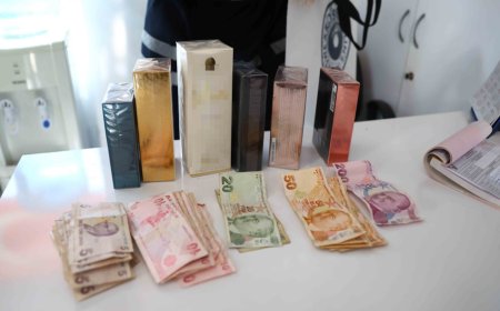Antalya'da zabıta ekipleri 'Orijinal' yalanlı, 2 bin 315 şişe sahte parfüm ele geçirdi.