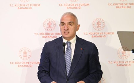 Danimarka'dan iadesi sağlanarak Antalya'ya getirilen tarihi eserler tanıtıldı