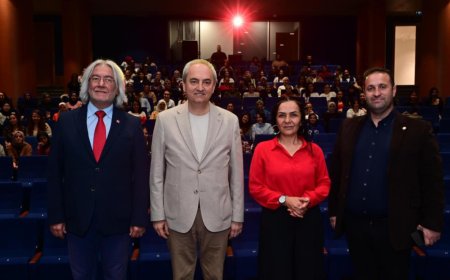 Kepez Belediyesi personeline ‘Etkili İletişim ve Beden Dili Eğitimi’