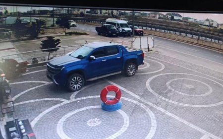 Antalya'da 3 araçlı zincirleme kazada yara almayan sürücüler arasındaki kavgayı vatandaşlar ayırdı