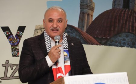 Eğitim Bir Sen Şube Başkanı Eyüp Bülent Miran: ‘Bizi Çanakkale ruhu birleştirir’