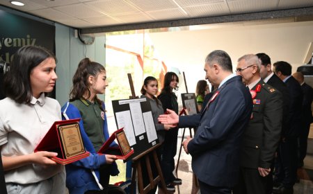 ÇANAKKALE ŞEHİTLERİ ANTALYA'DA ETKİNLİKLERLE ANILDI