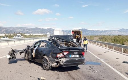 Antalya'da feci kazada 1 kişi hayatını kaybetti, 2 kişi yaralandı