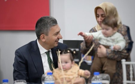 Antalya Valisi Şahin, koruyucu ailelerle iftarda bir araya geldi