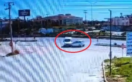 Manavgat’ta Zırhlı Araba ile Çarpışan Otomobil Sürücüsü Yaralandı