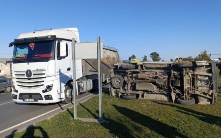 Antalya’da beton mikseri kamyonetle çarpıştı: 1 yaralı