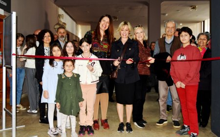 ANTALYALI tiyatro sanatçısı Hasibe Aygül Özgür, resim çalışmalarını ikinci kez sanatseverle buluşturdu.