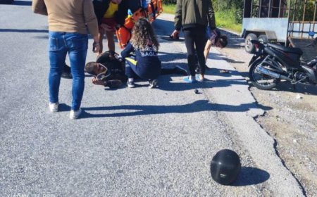 Manavgat’ta Motosiklet Kazası: Sürücüsünün Kontrolü Kaybetmesi Sonucu 1 Yaralı