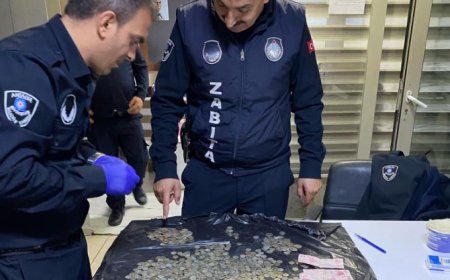 Antalya'da dilencinin üzerinden çıkanlar döviz bürosunu aratmadı