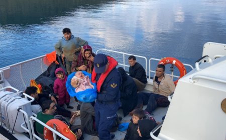 Kaş’ta Düzensiz Göçmen Kaçakçılığı Operasyonunda 80 Göçmen Kurtarıldı